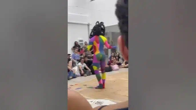 Nude Performance at UFRN Sparks Online Controversy