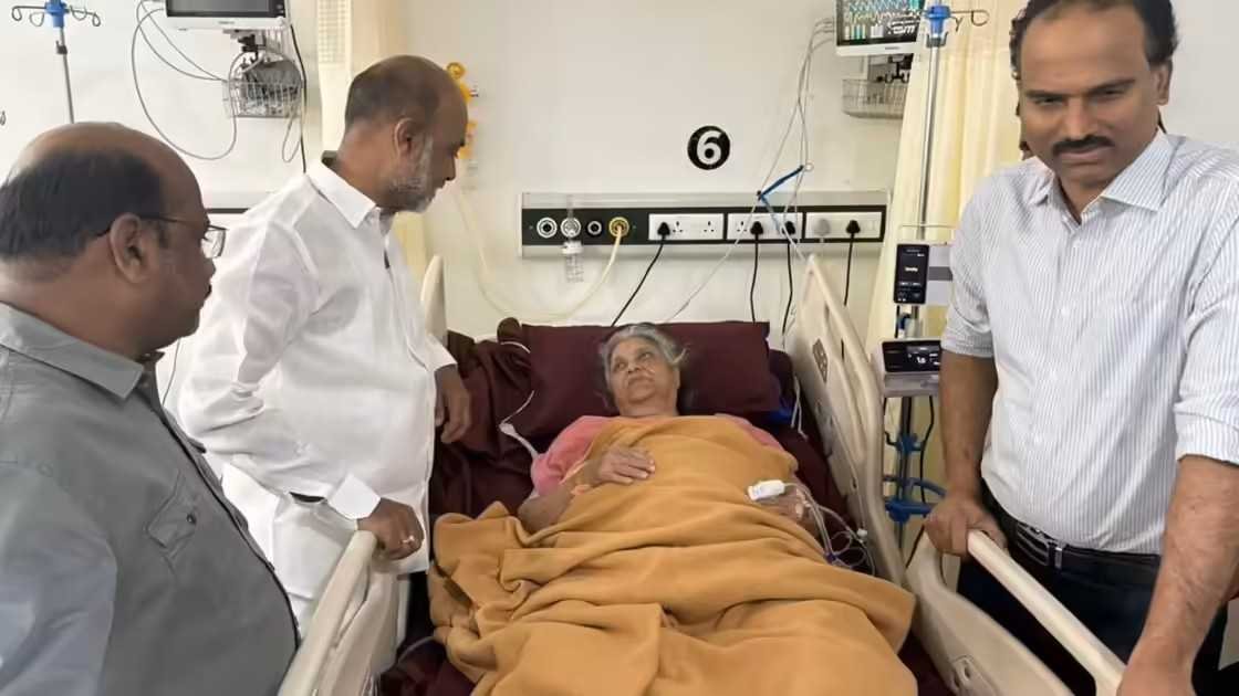 బండి సంజయ్ కుమార్ Bandi Sanjay’s Mother Hospitalized After Severe Heart Attack