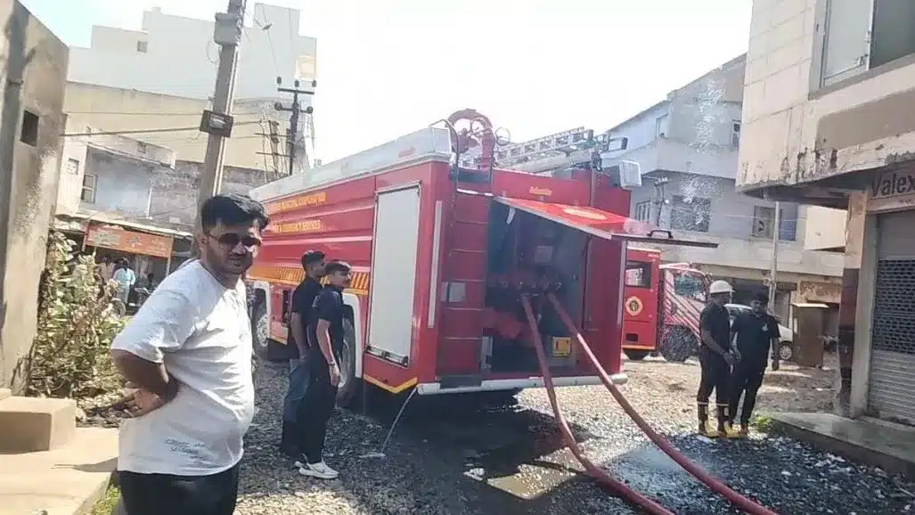 Lati Plot Color Shop, Morbi, Major Disaster Averted by Trained Staff Passive Fire
